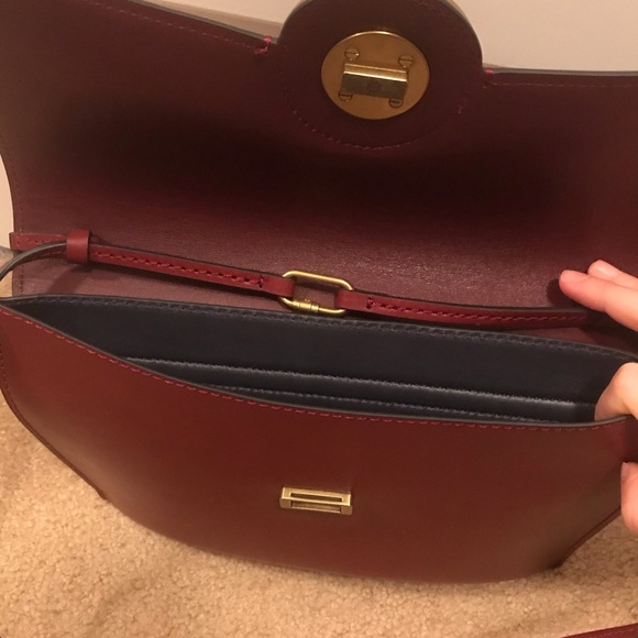 Tory Burch Leather Shoulder Bag - Picture 7 of 9